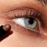  
VB Eyewear Shadow Stick: Pecan